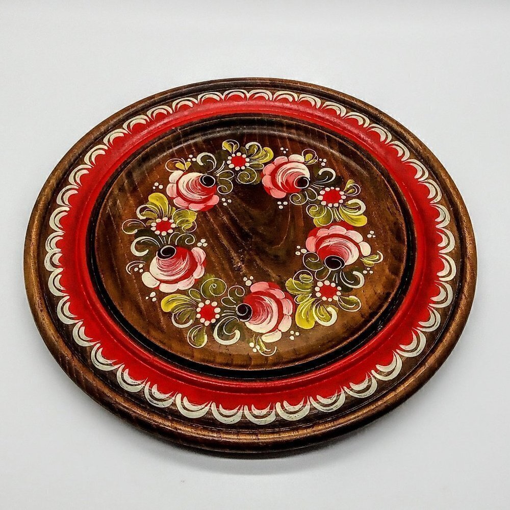 Hand-Painted Red Scallop Floral Wood Hanging Plate